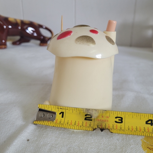 Vintage Mushroom Toothpick Dispenser - Picture 10 of 10